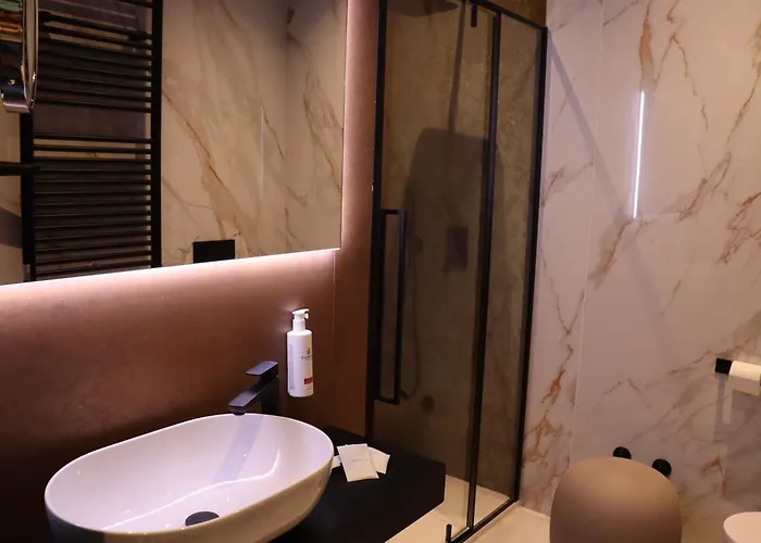 Πανσιόν La Duse Luxury 4*